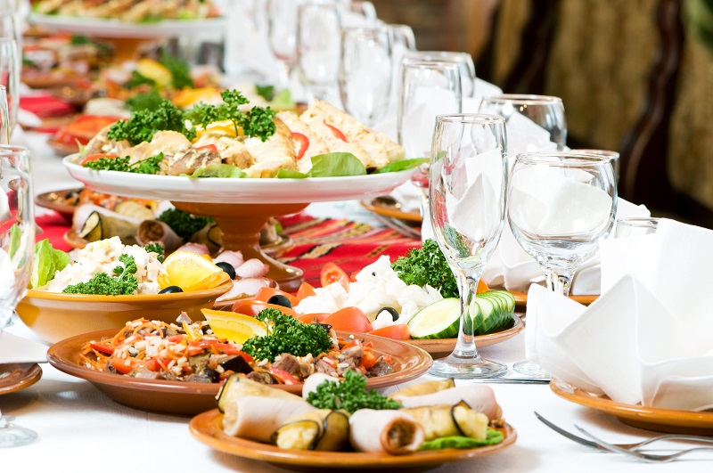 Save Your Money from the Wedding Catering